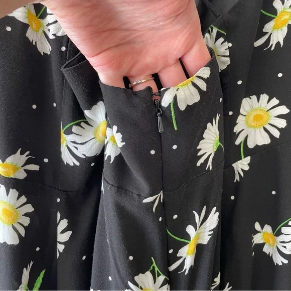 ASOS Black & White Daisy Floral Maxi Dress Size 6 - Picture 11 of 11